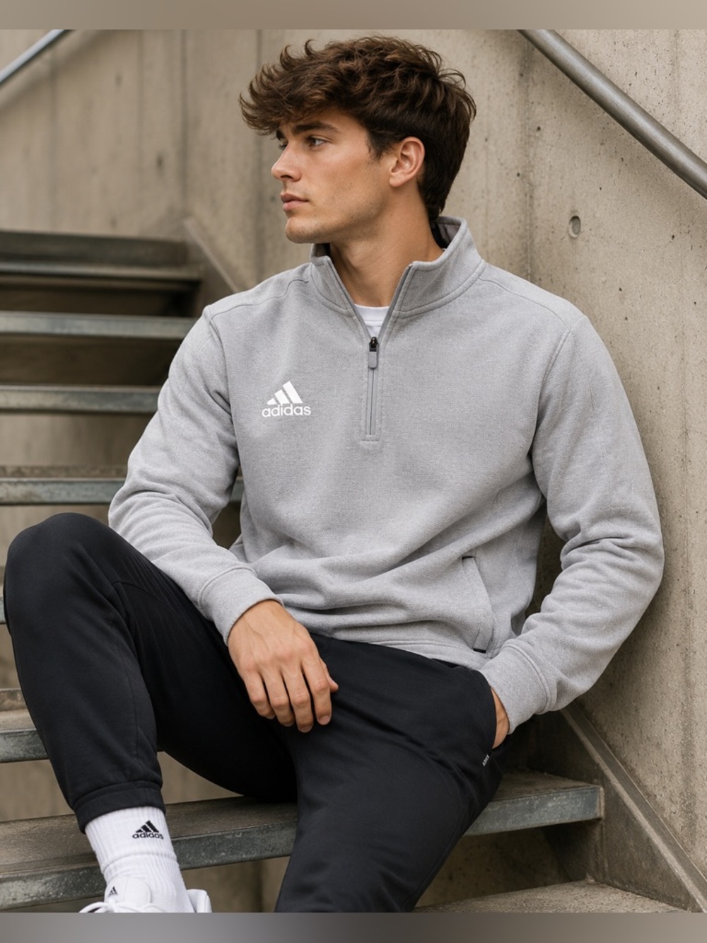 NWOT Adidas Menโs Light Gray Quarter-Zip Fleece Pullover Sz Small